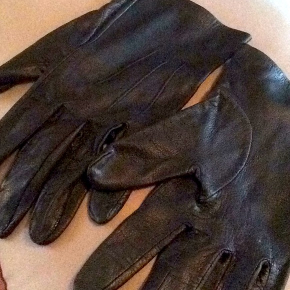 Very Soft Black Genuine Leather Gloves - Picture 1 of 4